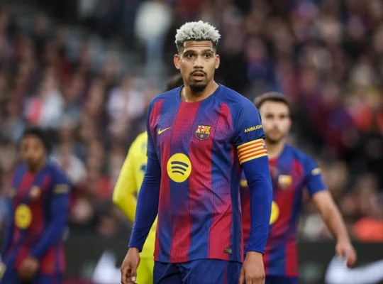 Ronald Araújo Liverpool Barcelona