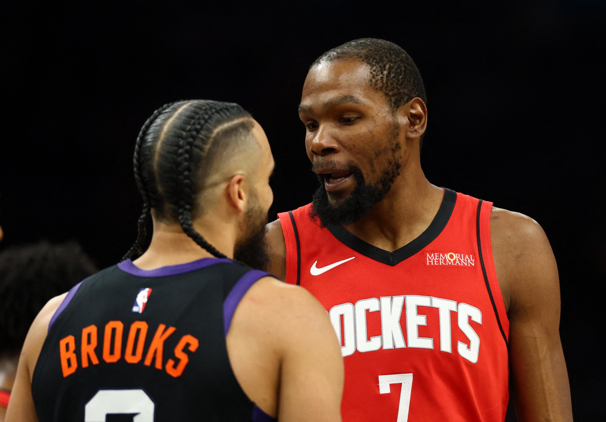 Os Rockets podem surpreender nos playoffs?