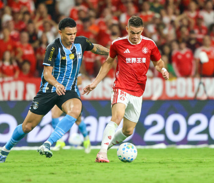 Rafael Borré dominando a bola, Internacional x Grêmio