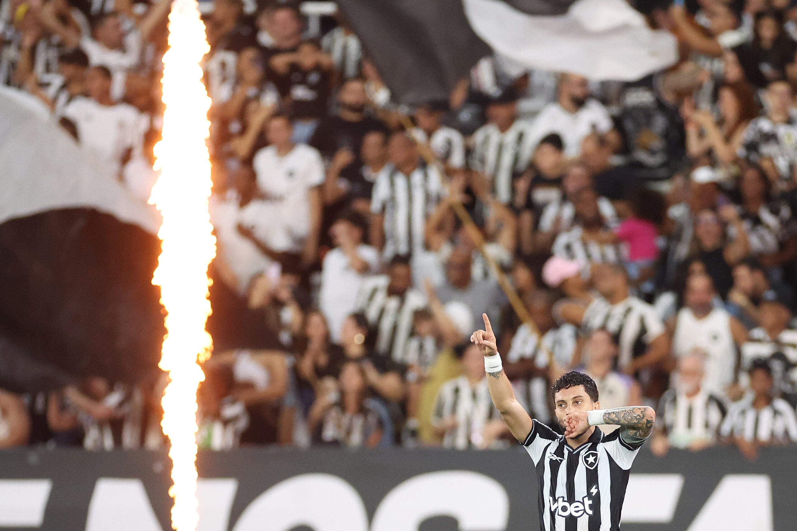 Gol Alex Telles Botafogo