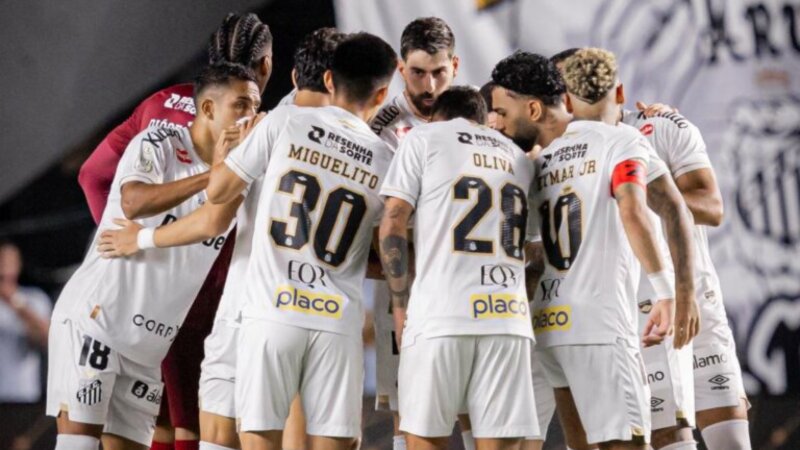 Santos empata Coritiba