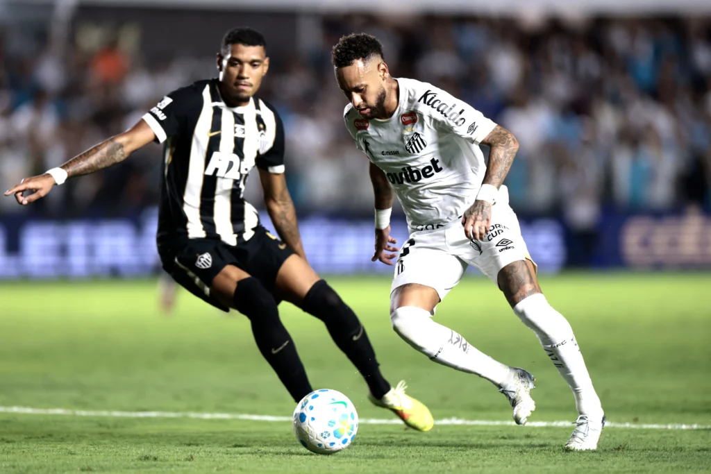 Neymar fez grande partida na vitória do Santos diante do Atlético Mineiro 