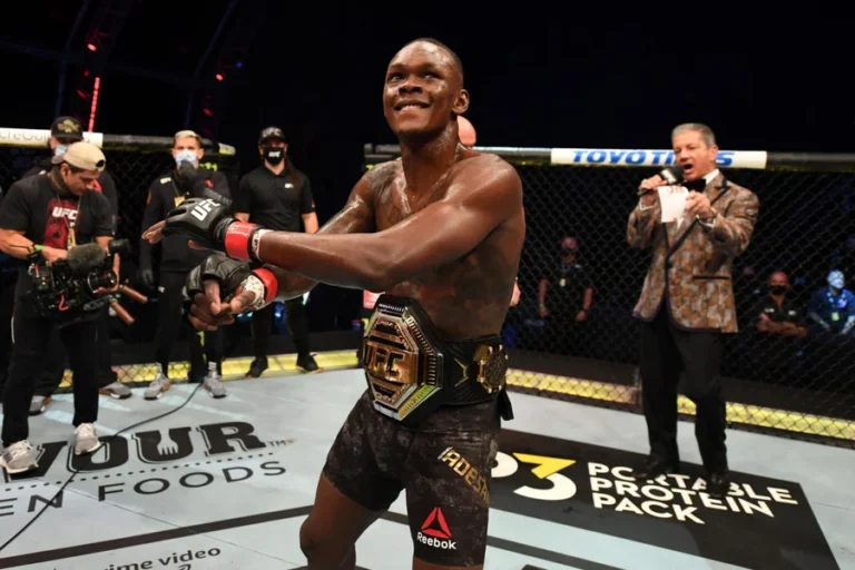 Adesanya x Shara Magomedov: risco de nova derrota pode mudar o estilo do ex-campeão