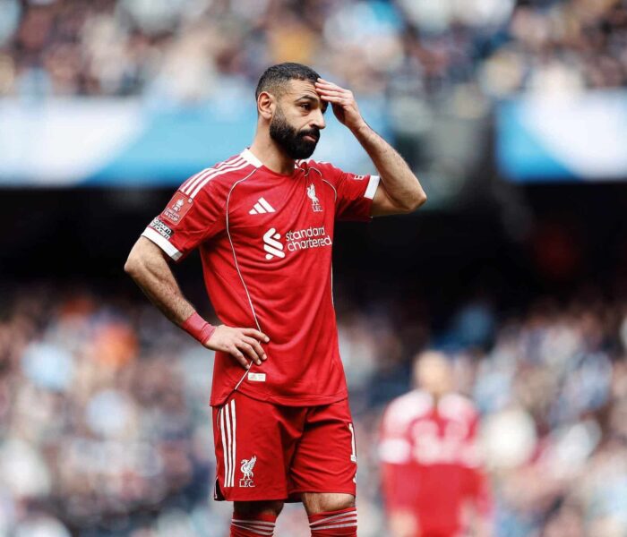 Quais são as chances de Salah conquistar um título em sua última temporada?