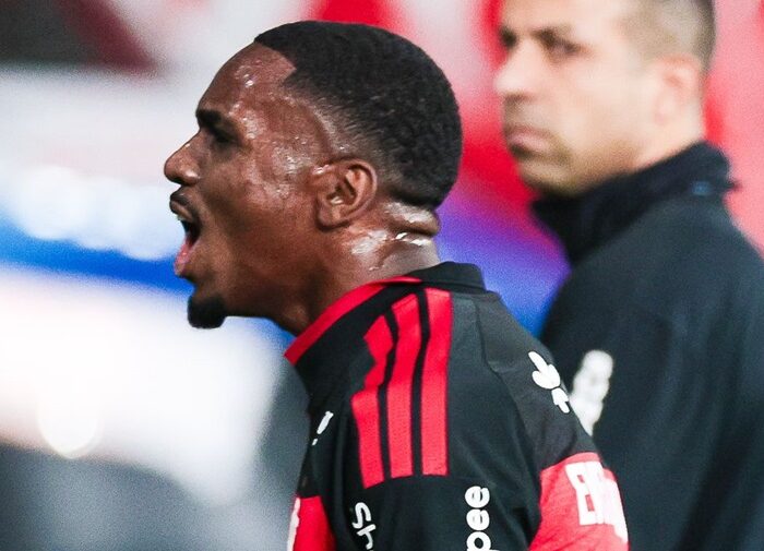 Evertton Araújo, do Flamengo, marcou diante do Vitória