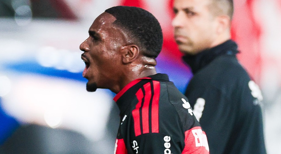 Evertton Araújo, do Flamengo, marcou diante do Vitória