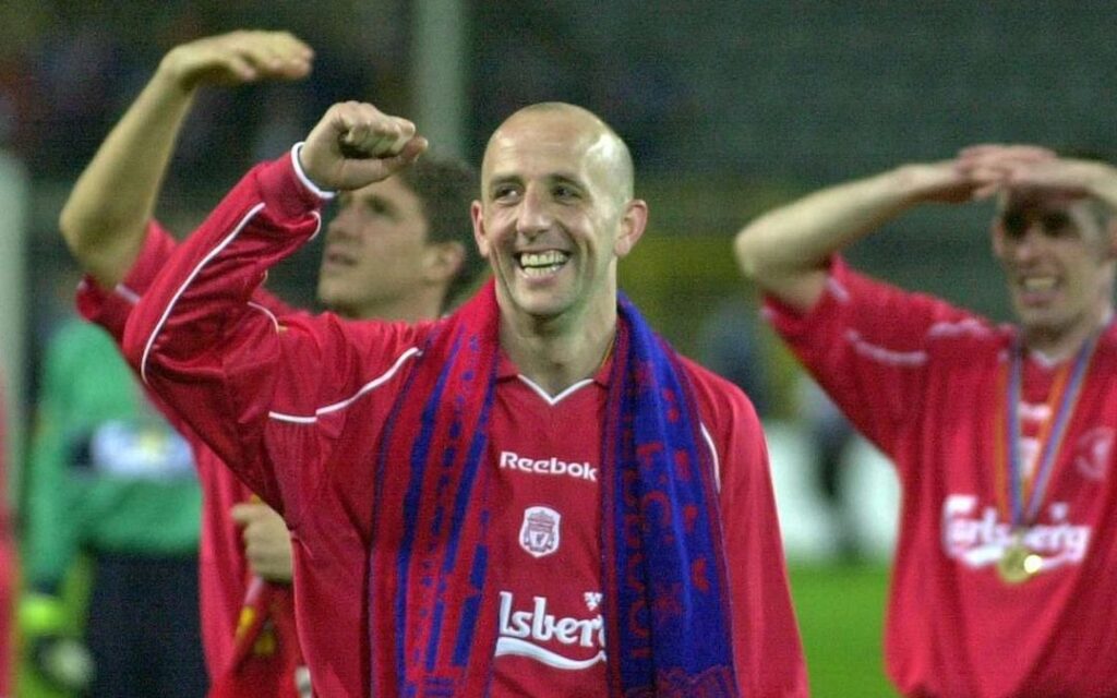 Gary McAllister foi titular do Liverpool na conquista da Copa da UEFA de 2001. Foto: Reprodução/The Anfield Wrap