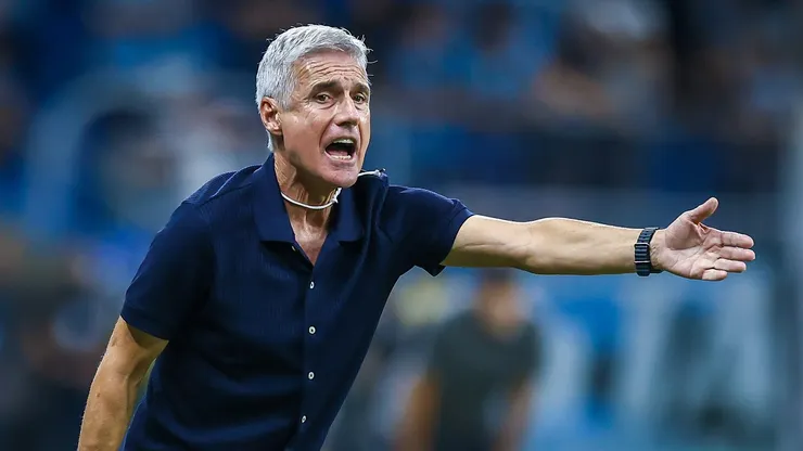 Grêmio não encontra caminho para o bom futebol; Luís Castro pode tirar mais desse elenco?