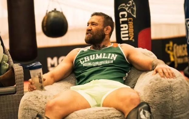 Conor McGregor aparece em publicação no Instagram