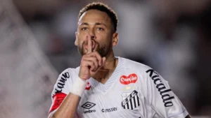 Neymar inicia 2º semestre que deve definir se carreira tem futuro ou chegou ao fim