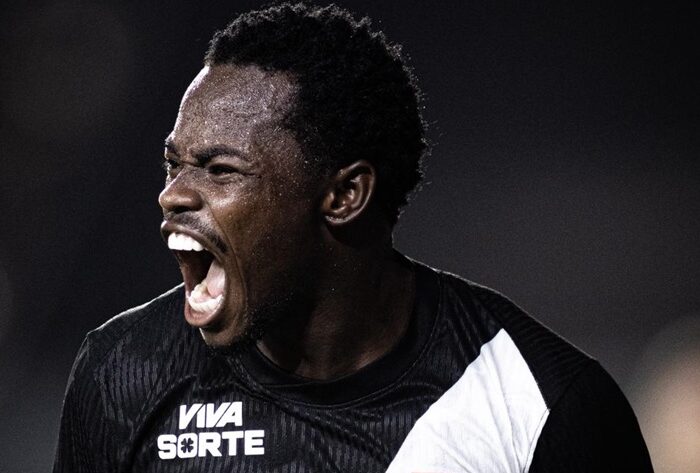 Andrés Gómez vira sobre o São Paulo