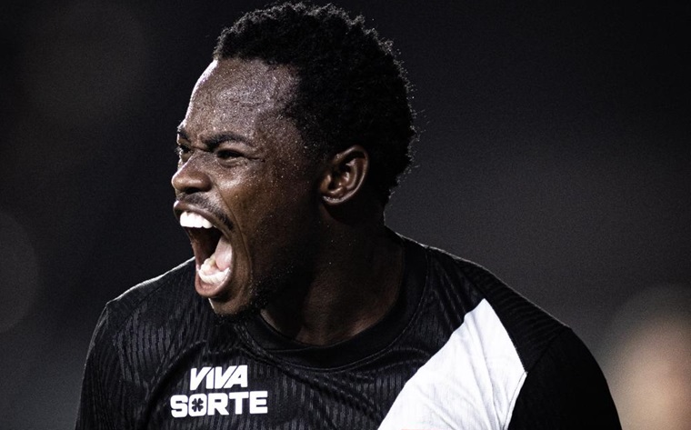 Andrés Gómez vira sobre o São Paulo
