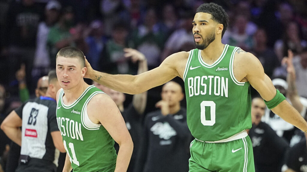 Tatum e Pritchard foram dominantes no massacre dos Celtics sobre os 76ers no jogo 4 da série de Playoffs