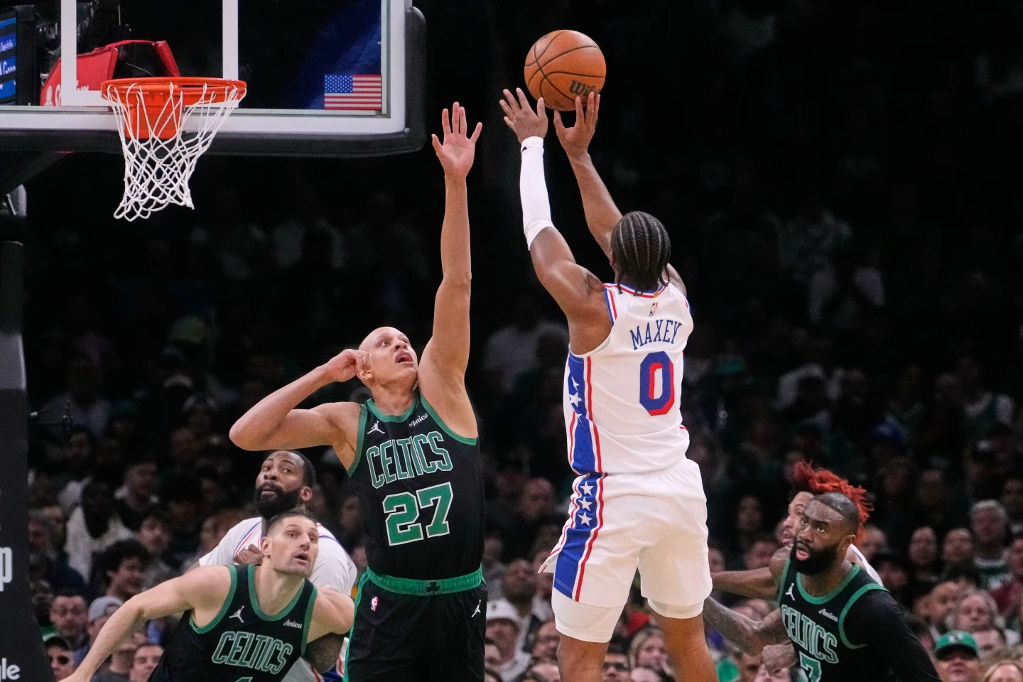 76ers vencem Celtics.