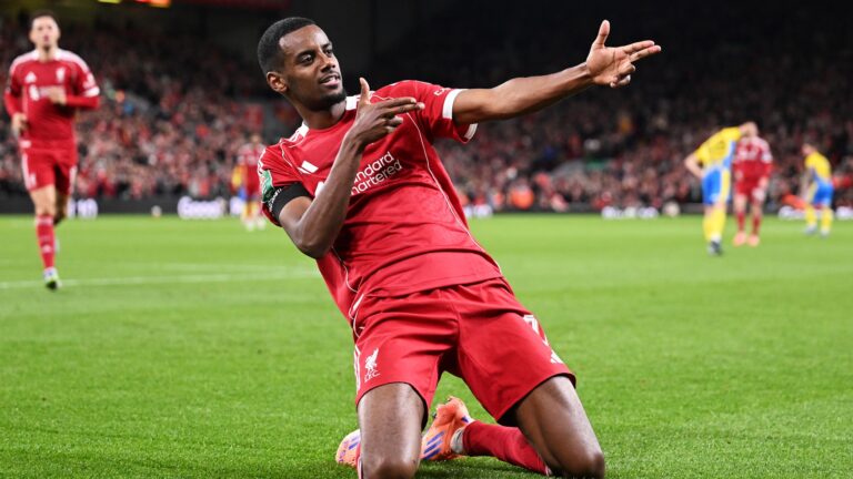 Alexander Isak decide pelo Liverpool, mas ainda precisa provar que pode ser um atacante completo