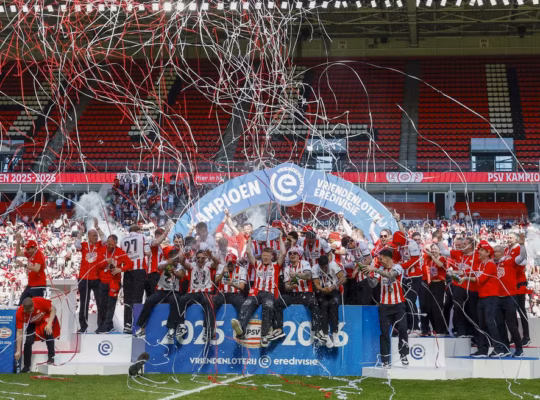 PSV, campeão holandês do Eredivisie de 2025/26