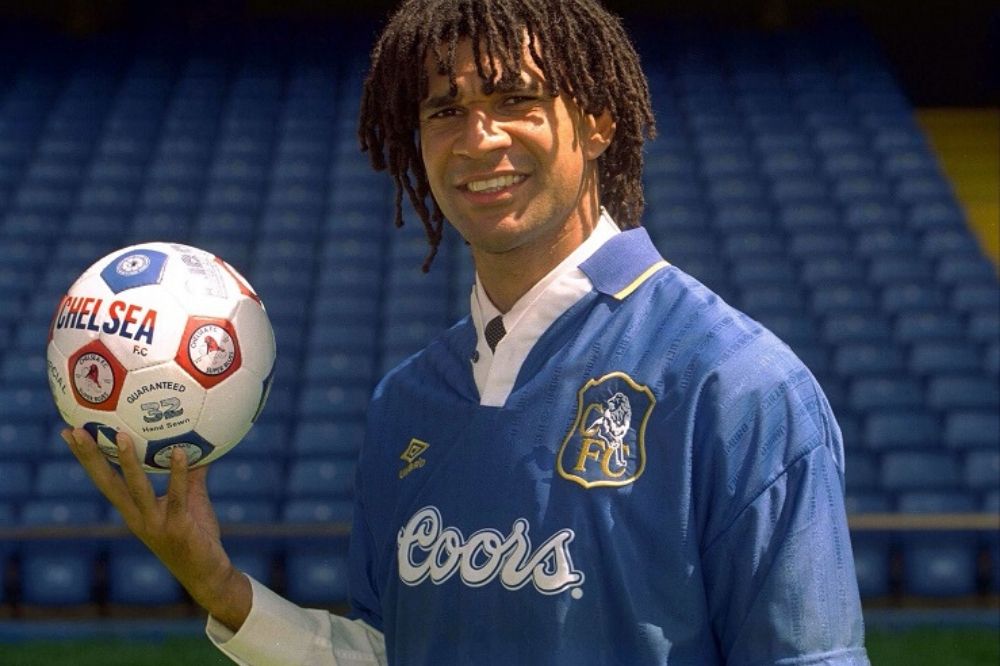 Gullit anunciado no Chelsea. Foto: Reprodução/Campioni Calcio