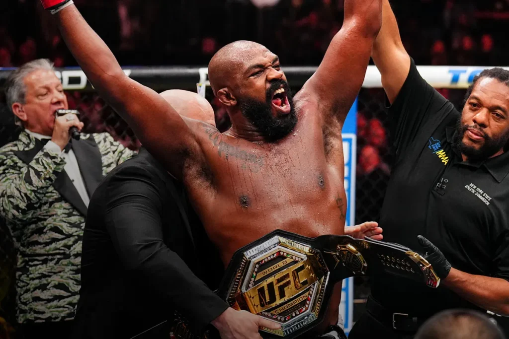 Jon Jones foi o campeão mais dominante da história do UFC 