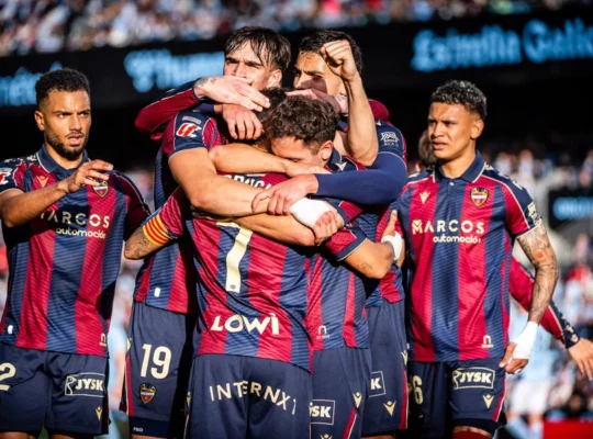 Levante venceu Celta de Vigo, por 3 a 2, no Balaídos pela 36ª rodada de La Liga. Foto: Reprodução/Levante UD.