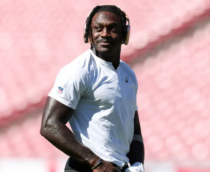 Patriots, Rams ou Jaguars: Para onde AJ Brown vai?