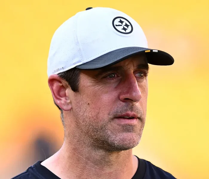 Aaron Rodgers confirma aposentadoria e obriga Steelers a acelerar busca por novo quarterback