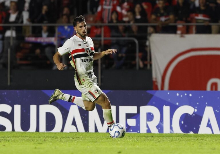 São Paulo x Coritiba: Prévia Estatística e Análise do Confronto no Brasileirão
