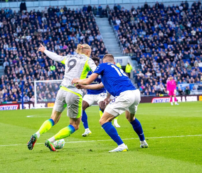 Everton e Manchester City se enfrentam pela 35ª rodada da Premier League