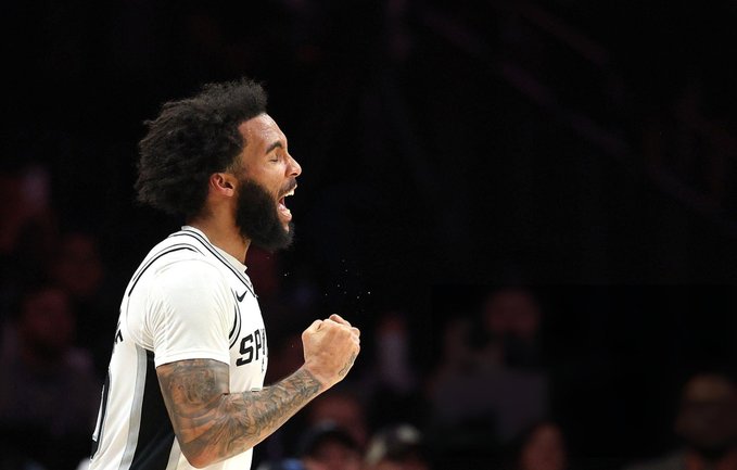 Spurs atropelam Wolves por 139 a 109, fecham série em 4 a 2 e avançam às Finais do Oeste