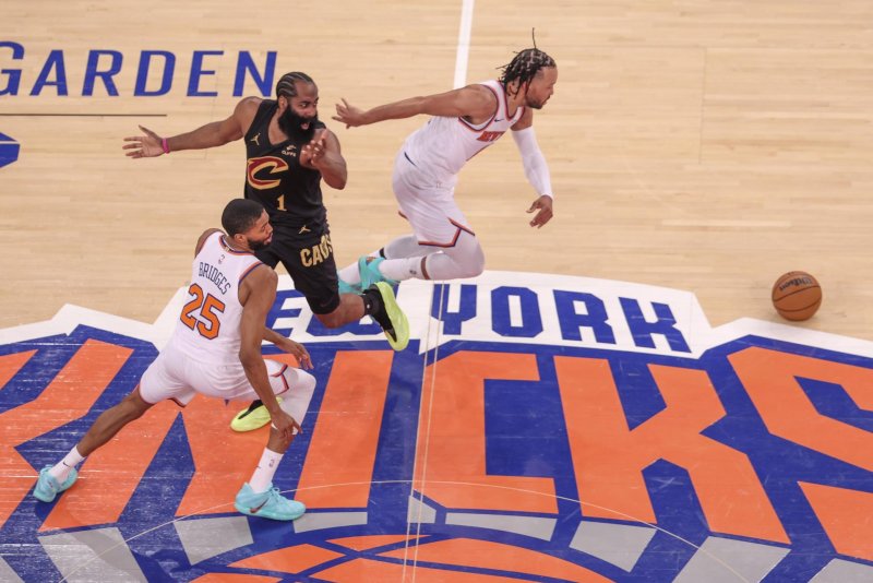 James Harden Cavaliers Knicks