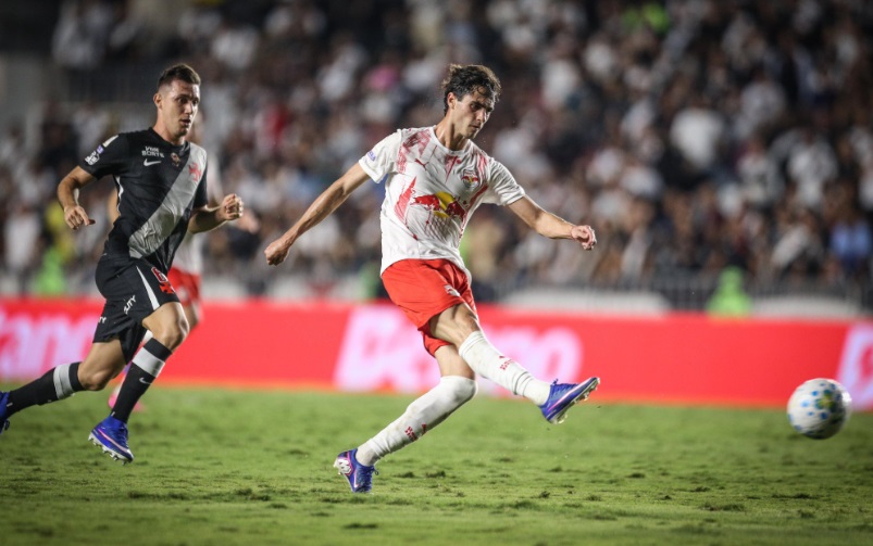 Rodriguinho marcou para o RB Bragantino contra o Vasco