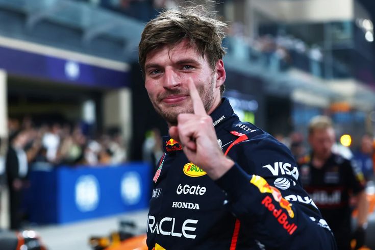 Verstappen fecha futuro na Red Bull até 2030, encerra rumores e reforça compromisso com a Fórmula 1