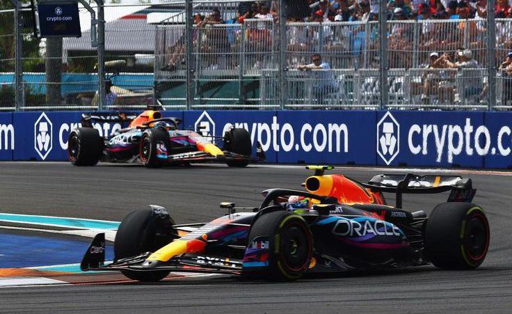 Red Bull mantém motor mais potente da Fórmula 1, mas resultado frustra planos de evolução