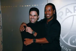 arteta e ronaldinho gaucho psg 