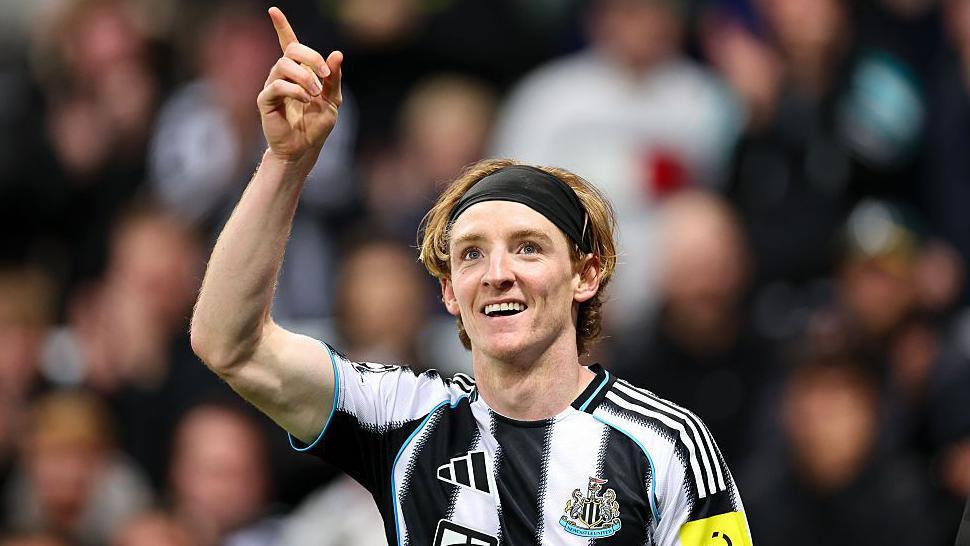 gordon anthony newcastle barcelona