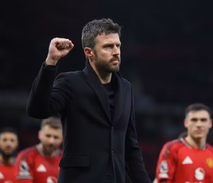 Manchester United efetiva Michael Carrick - Premier League