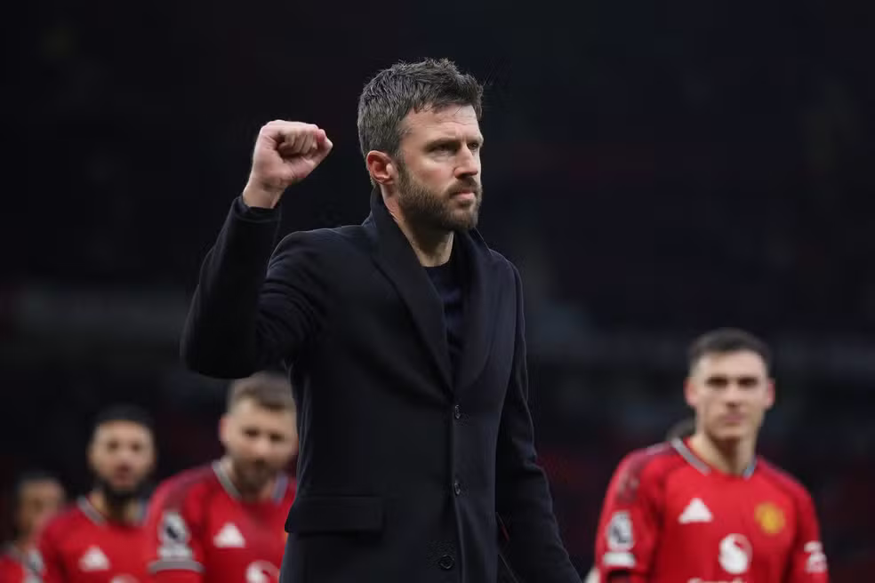 Manchester United efetiva Michael Carrick - Premier League