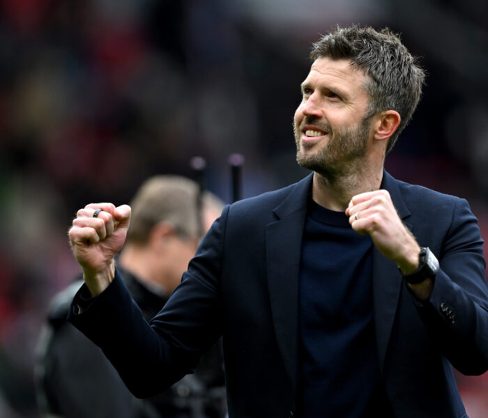 Michael Carrick vibra a vitória do Manchester United. Foto: Shaun Botterill/Getty Images