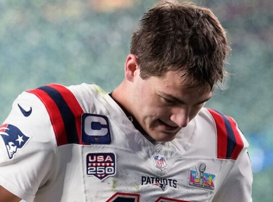 Times de maior regressão na NFL em 2026; Patriots e Bears sofrerão