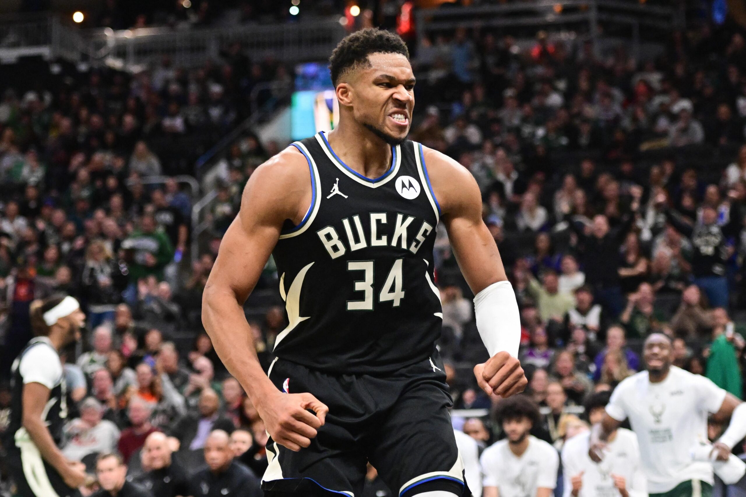 Celtics veem em Giannis a solução para múltiplos problemas