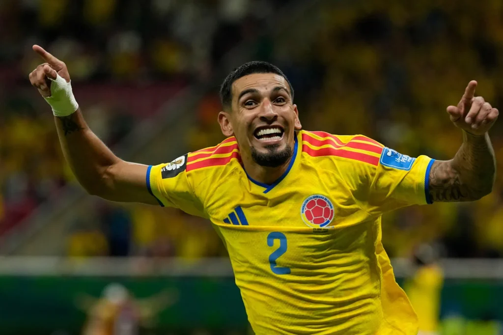 Daniel Muñoz, Colômbia, Copa do Mundo 2026. Foto: AFP