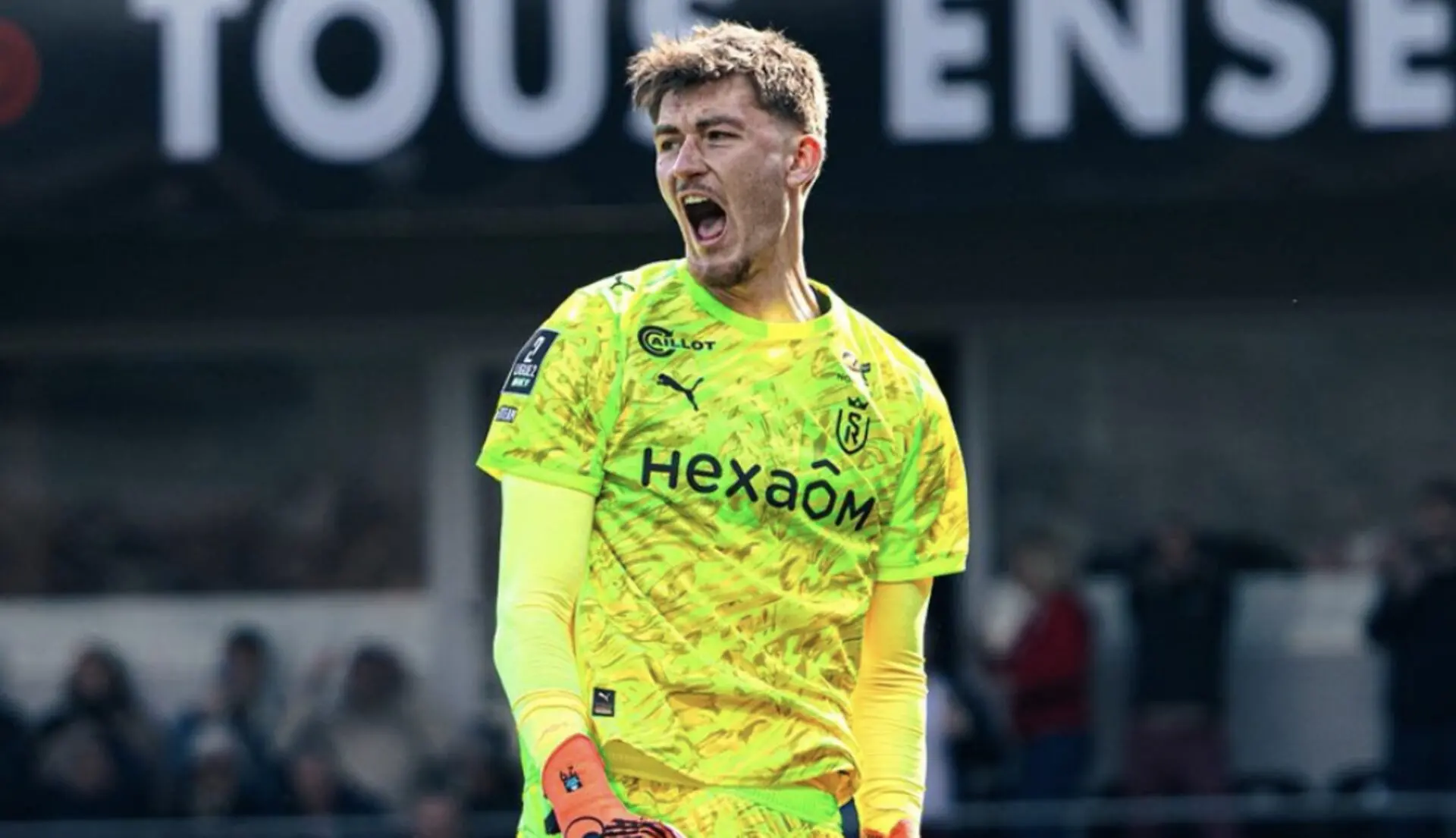 Ewen Jaouen goleiro newcastle