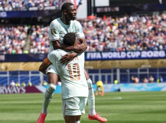 França - Mbappé e Dembélé