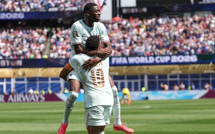 França - Mbappé e Dembélé