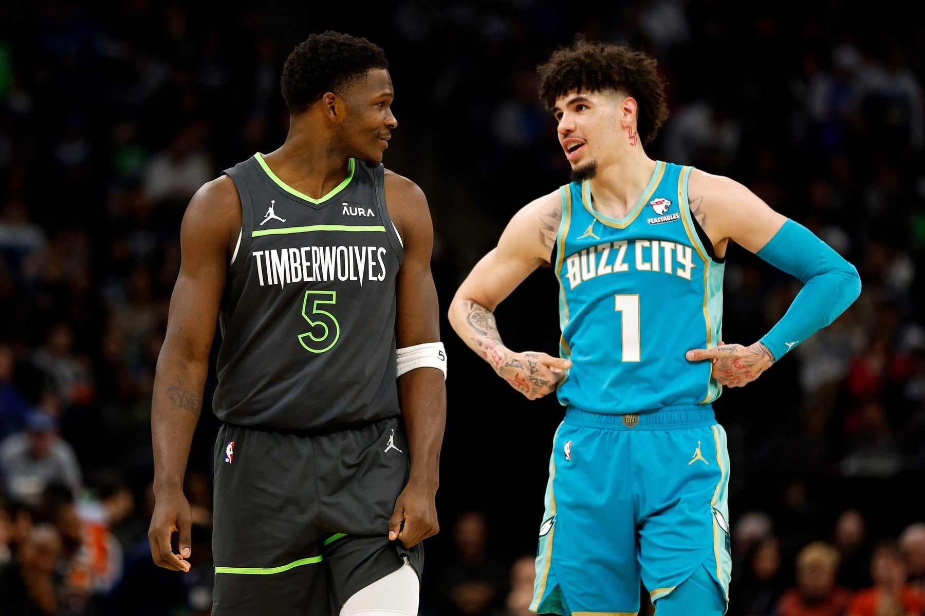 Anthony Edwards e LaMelo Ball (Foto: David Berding / Getty Images)