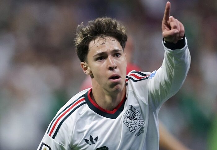 Mateo Chávez marcou para o México diante da Tchéquia