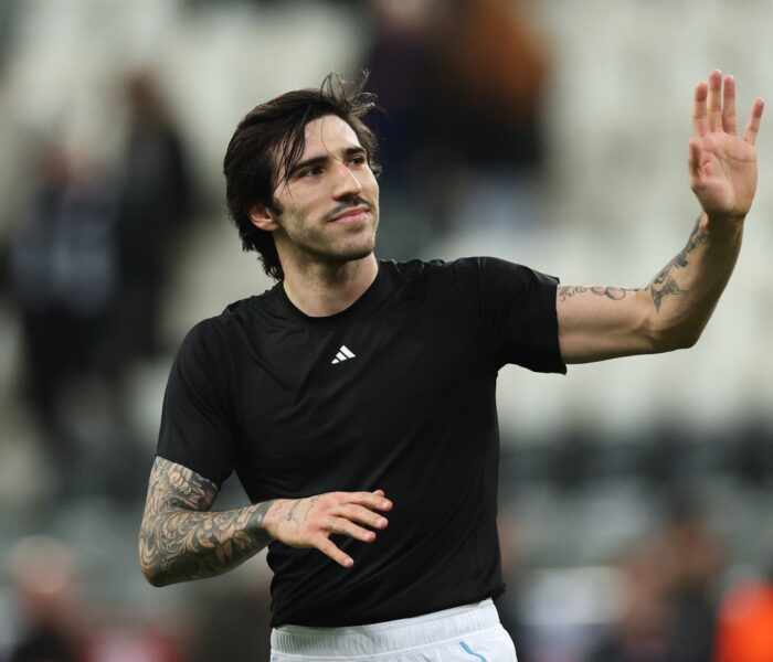 Sandro Tonali, alvo do Tottenham. Premier League Foto: Reprodução/Caught Offside