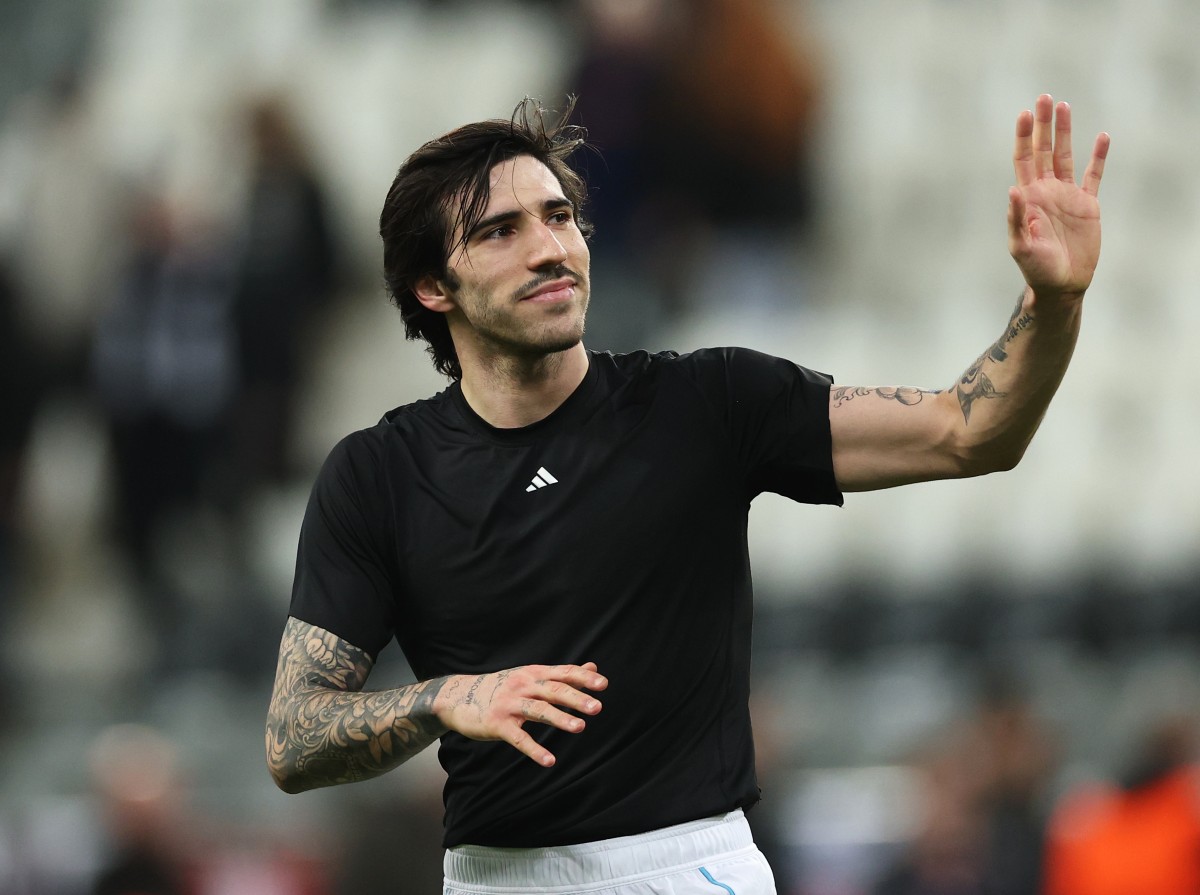 Sandro Tonali, alvo do Tottenham. Premier League Foto: Reprodução/Caught Offside