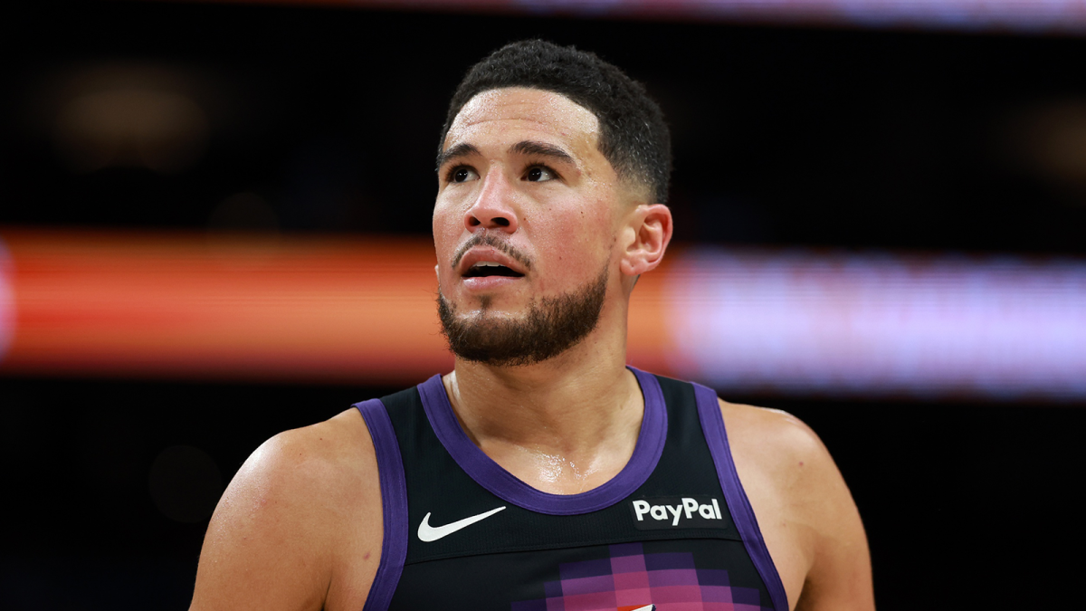 Suns mira Free Agency.