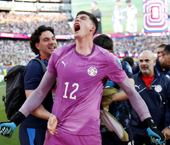 orlando gill Paraguai Copa do Mundo