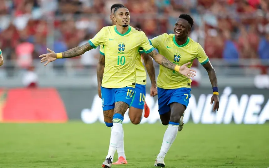 Raphinha Vinicius Junior Brasil